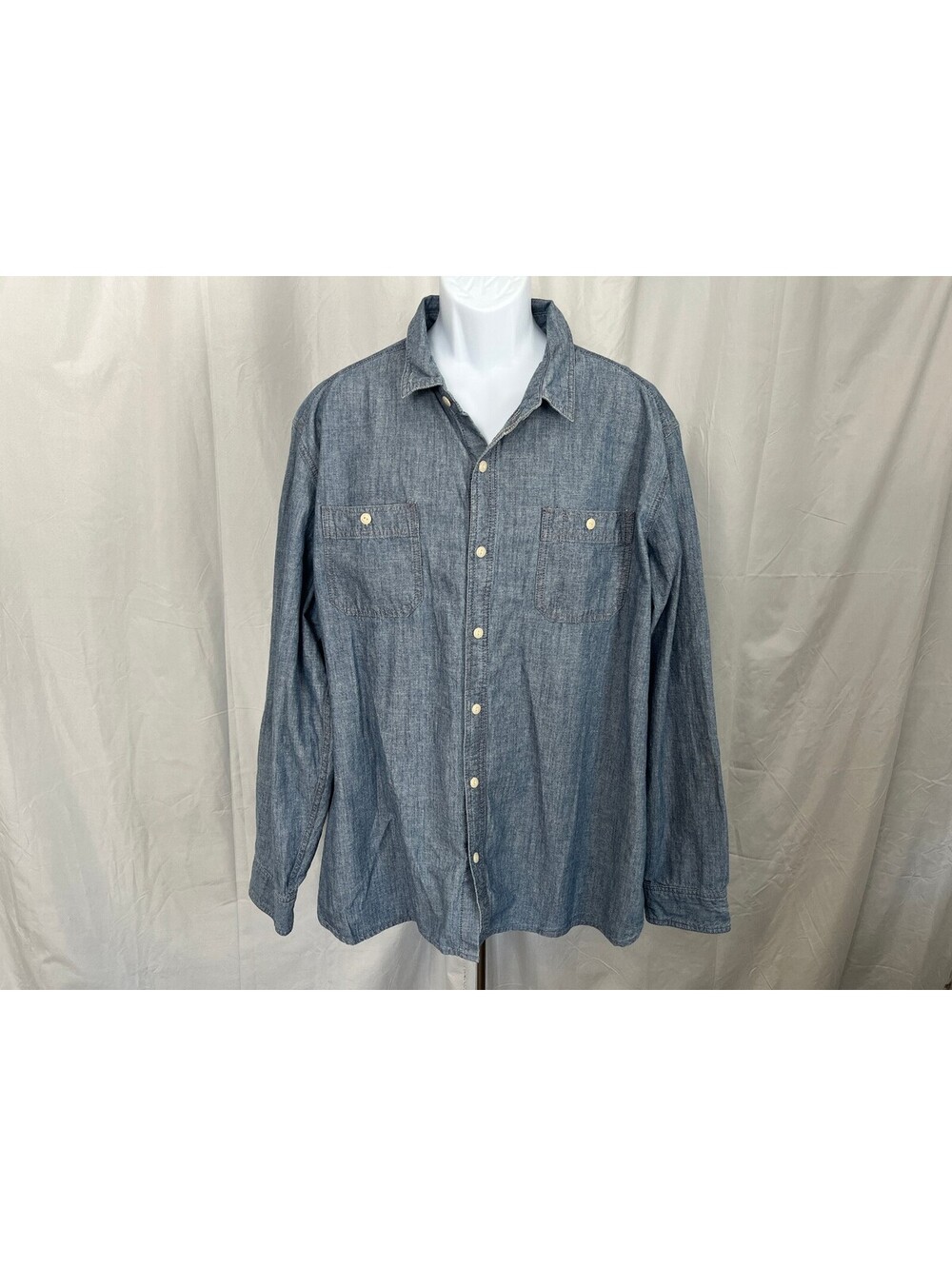 L.L. Bean Men's Solid Blue Chambray Slim Fit Long Sleeve Shirt XXL 2XL